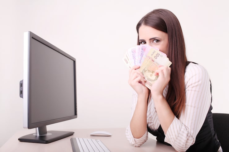 Work From Home Without Investment: 2025 Micro Job Trends